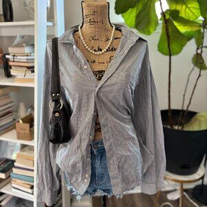 Black & White Striped Button-Up Shirt – Classic Style